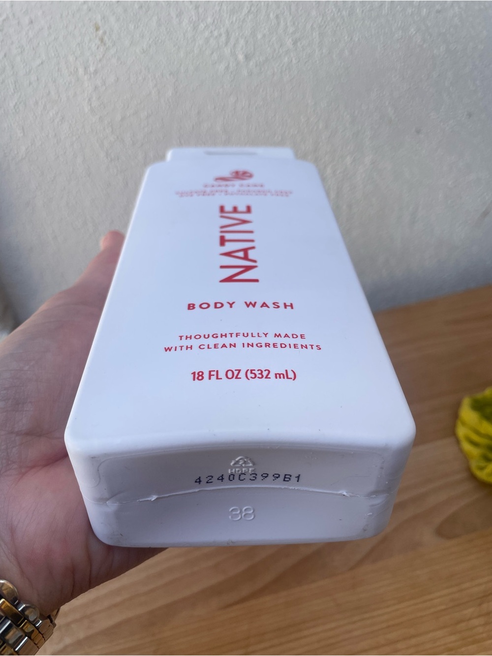 Native Candy Cane Body Wash 18oz - Picture 3 of 3
